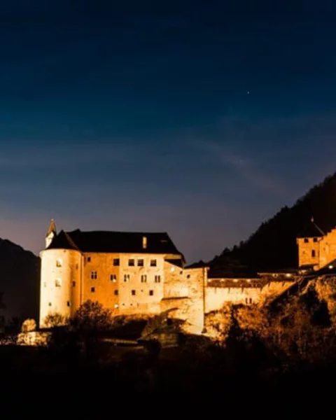 schloss tirol