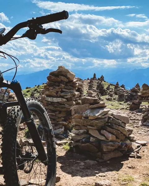 E-Bike Tour zu den stoanernen Mandln